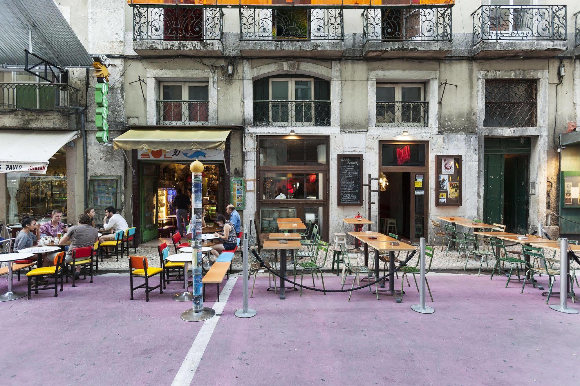 Freedom Serviced Apartments - Cais Do Sodre Lisbon Exterior photo